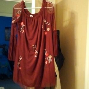 Bergandy floral blouse